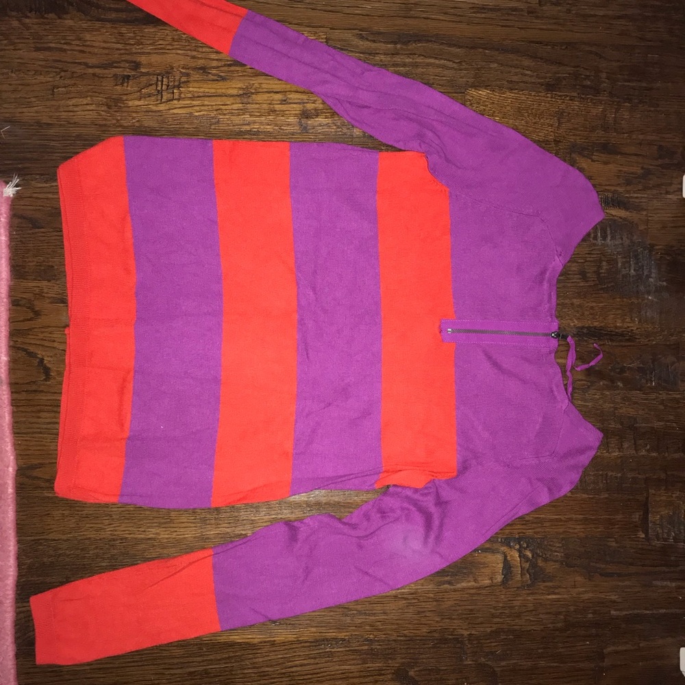 Sweater - Picture 2 of 2